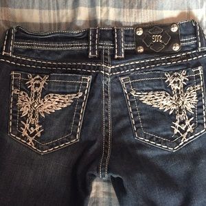 Miss Me Capri/Crop 27